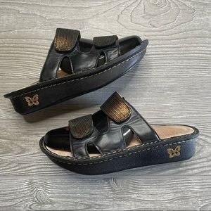 Alegria Cam-930 Black/Copper Tones Leather Sandals - Size 37 (US 7-7.5) - EUC!